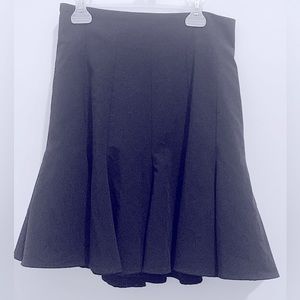 Forever 21 Black knee length skirt size medium